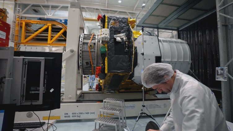Lavoratore presso European Space Agency
