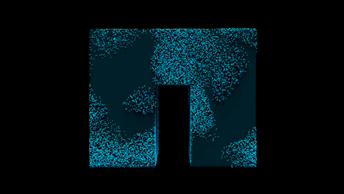 NetApp logo formato da gruppi di particelle digitali blu su uno sfondo scuro.