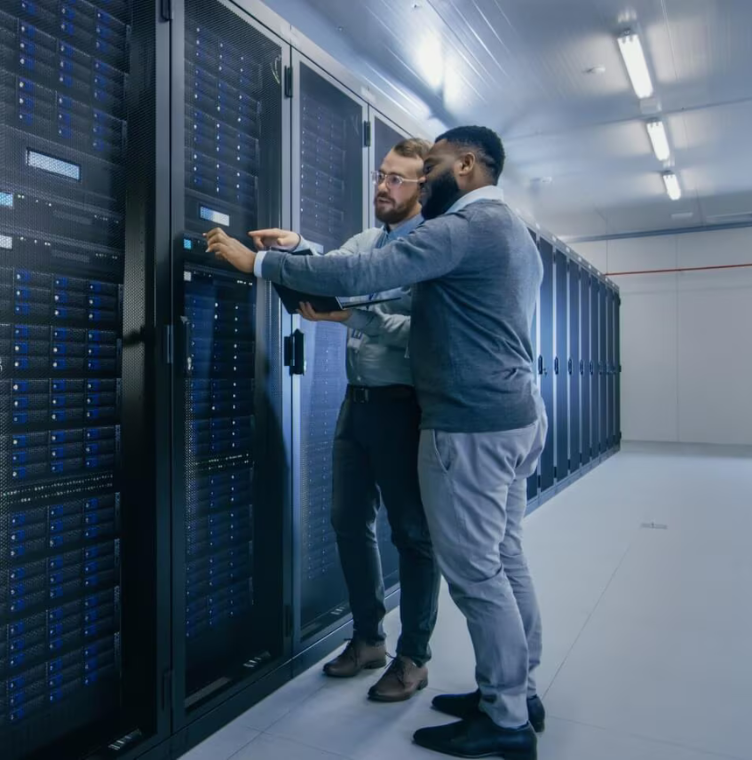 サーキットラボの2人