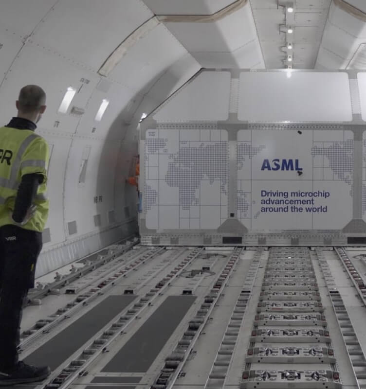 ASML — 推动微芯片在全球的发展