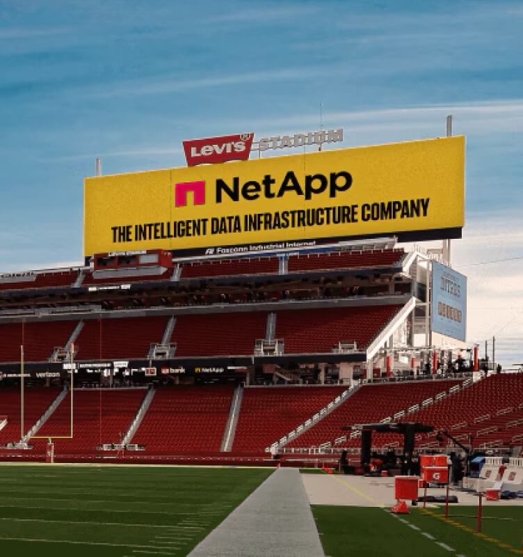 NetApp 智能数据基础设施公司在 Levi Stadium 的广告牌